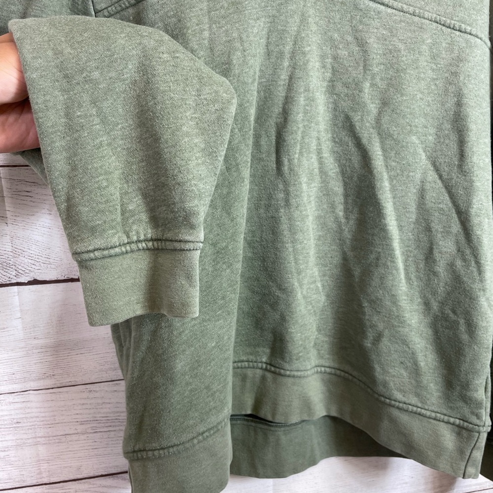 Men’s Orvis Half Zip Up Sweatshirt - Picture 4 of 8